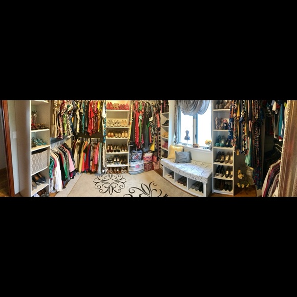 Meet your Posher, Kimberly - Picture 2 of 2